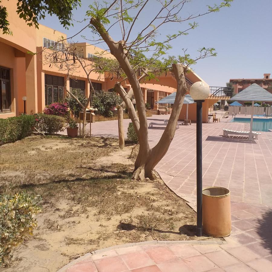 شاليه فرش فندقي بقرية بالميرا بيتش العين السخنه للعائلات Ain Sukhna Exterior foto