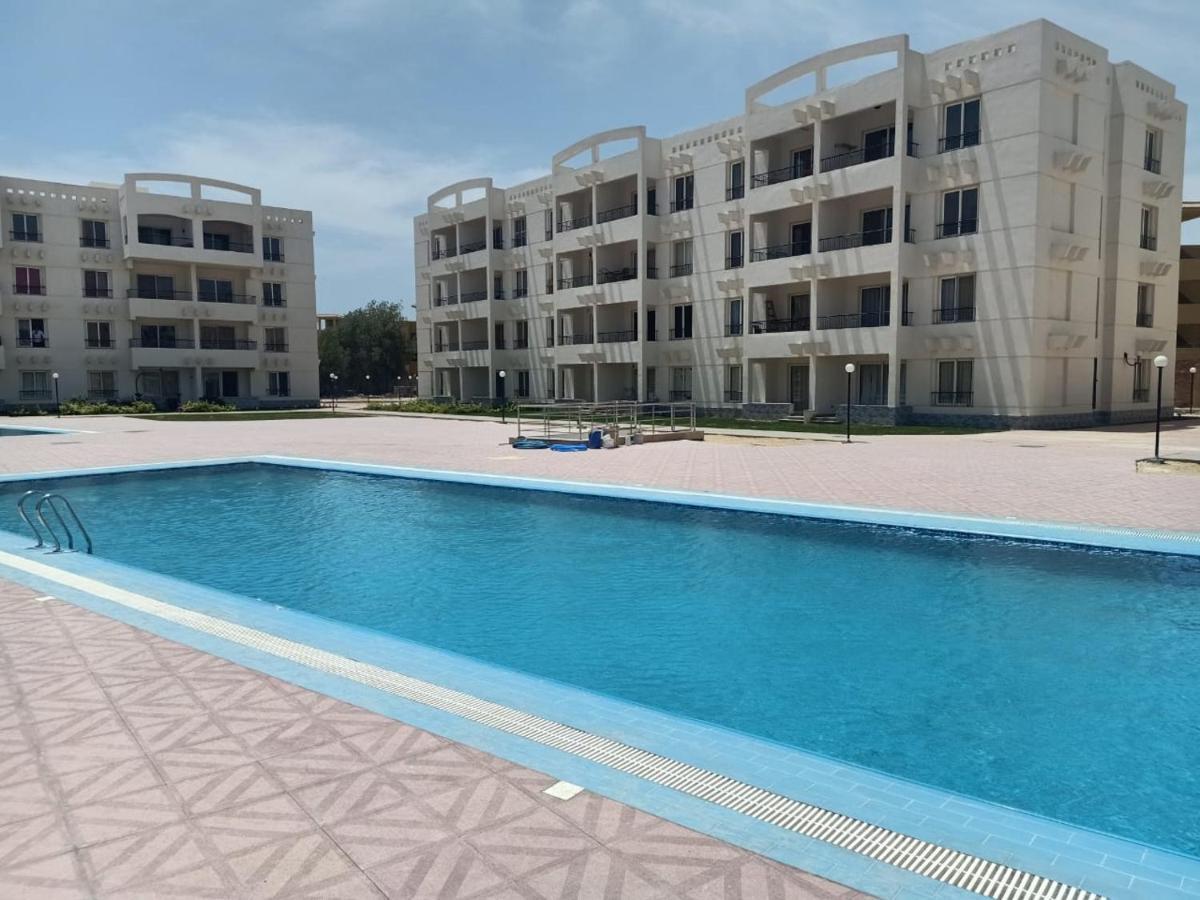 شاليه فرش فندقي بقرية بالميرا بيتش العين السخنه للعائلات Ain Sukhna Exterior foto