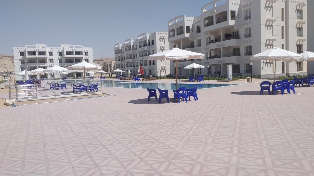 شاليه فرش فندقي بقرية بالميرا بيتش العين السخنه للعائلات Ain Sukhna Exterior foto